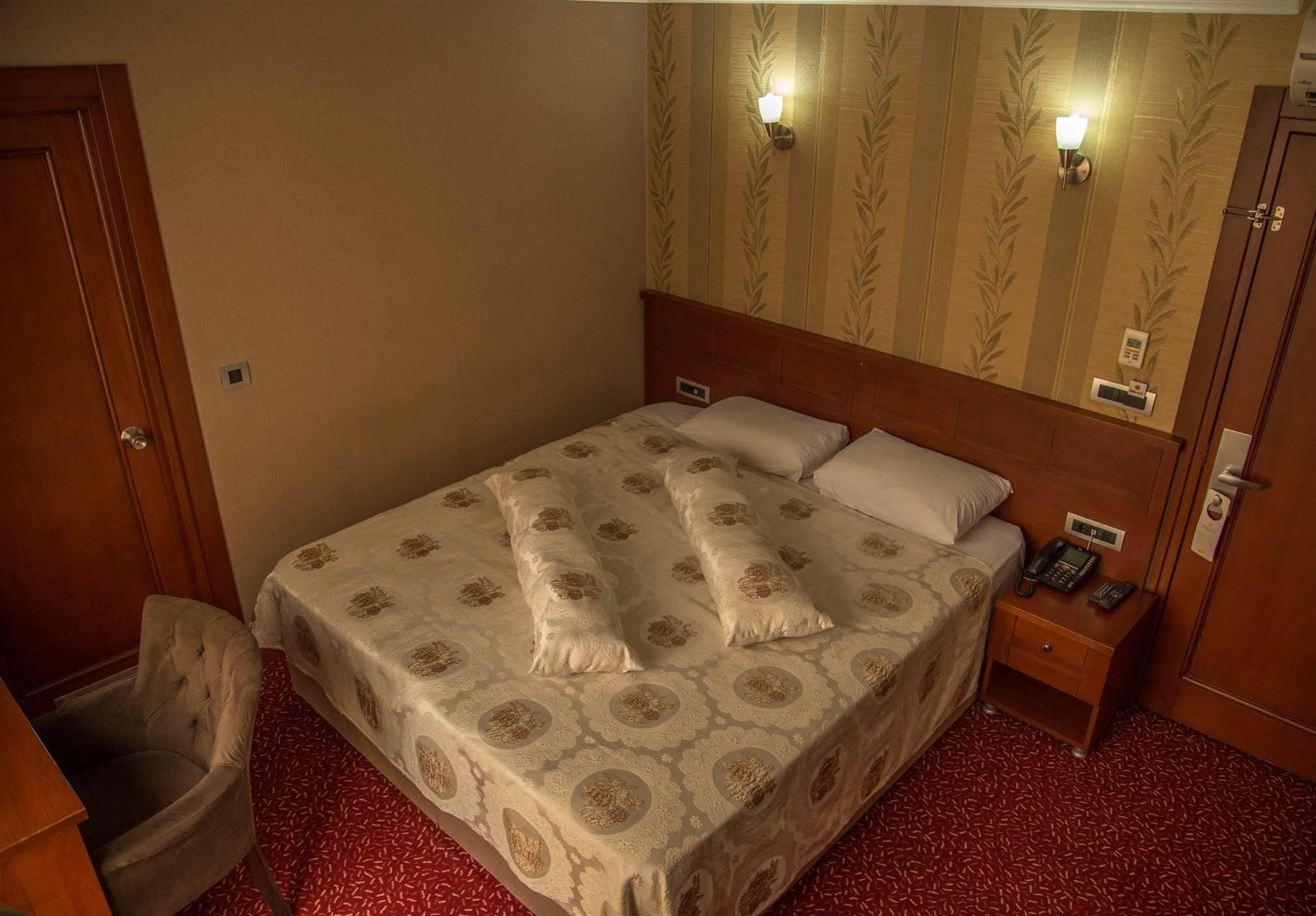Grand Merin Airport Hotel Provincia di Provincia di Istanbul Esterno foto
